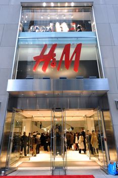 H&M